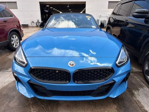 Used 2022 BMW Z4 M40i w/ Premium Package RWD image 3