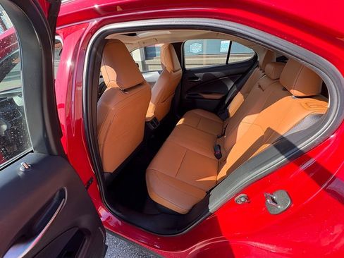 Used 2021 Lexus UX 250h w/ Premium Package image 17