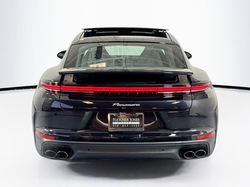 Used 2025 Porsche Panamera image 10