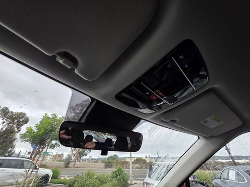 Used 2025 Hyundai Santa Fe SEL image 32