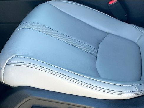 Used 2025 Honda Pilot EX-L image 19