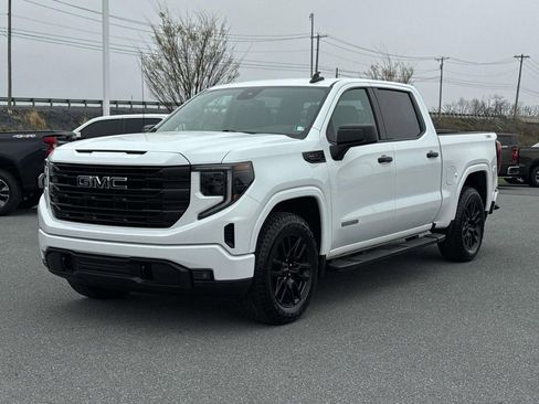 Used 2024 GMC Sierra 1500 Elevation w/ LPO, Elevation Black Package AWD/4WD image 27