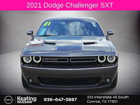 Used 2021 Dodge Challenger SXT w/ Plus Package RWD image 2