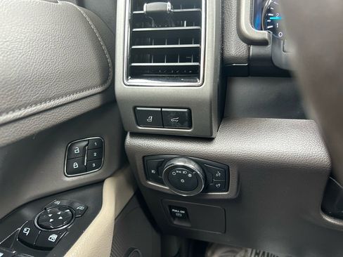 Used 2020 Ford Expedition XLT w/ Equipment Group 202A image 16