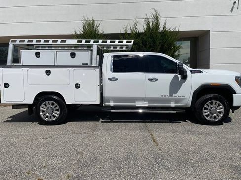 Used 2023 GMC Sierra 2500 Denali AWD/4WD image 7