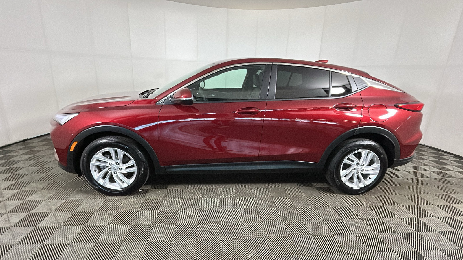 Used 2025 Buick Envista Preferred FWD image 6
