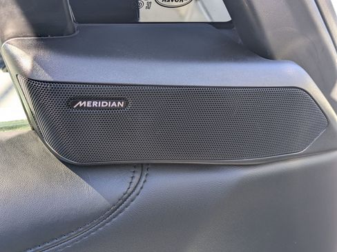 Certified 2023 Land Rover Range Rover SE image 22