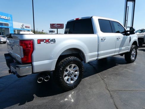 Used 2018 Ford F250 Lariat w/ Lariat Ultimate Package image 5
