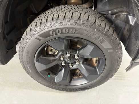 Used 2020 RAM 1500 Laramie image 10