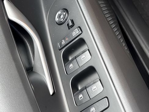 New 2026 Hyundai Elantra SE FWD image 15