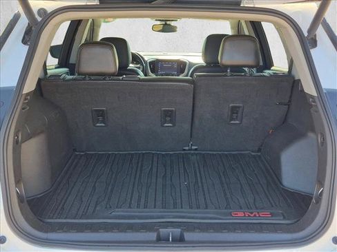 Used 2021 GMC Terrain SLT FWD image 6