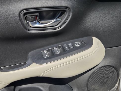 Certified 2025 Honda HR-V EX-L image 11