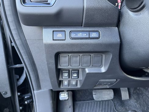 Used 2024 Nissan Frontier PRO-4X w/ Off-Road Protection Package image 16