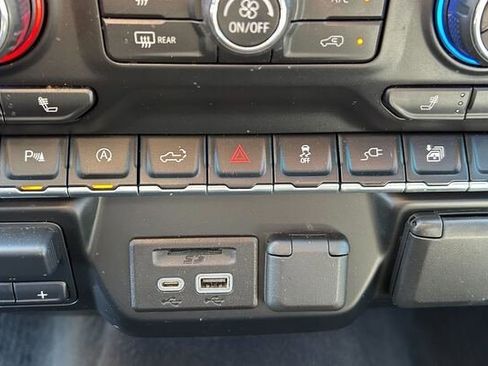 Used 2020 Chevrolet Silverado 1500 LT w/ All-Star Edition image 23