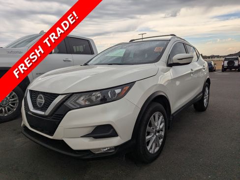 Used 2020 Nissan Rogue Sport SV w/ All-Weather Package AWD/4WD image 1