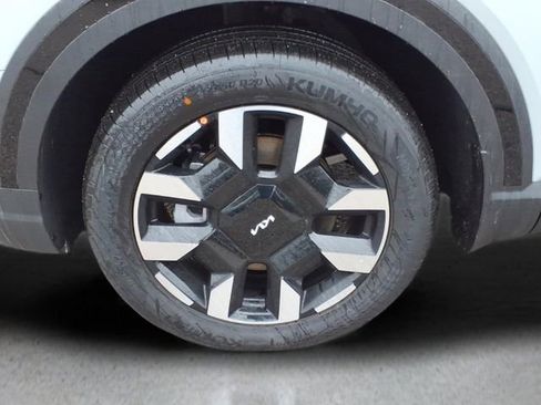 New 2027 Kia Telluride S image 10