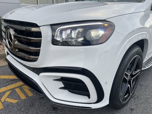 Certified 2025 Mercedes-Benz GLS 450 4MATIC image 4