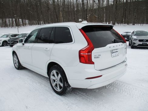 Certified 2023 Volvo XC90 B5 Core w/ Climate Package image 7