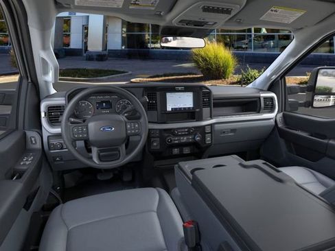 New 2026 Ford F450 XL w/ XL Chrome Package image 10