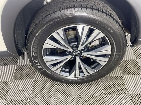 Used 2023 Nissan Rogue SV AWD/4WD image 30