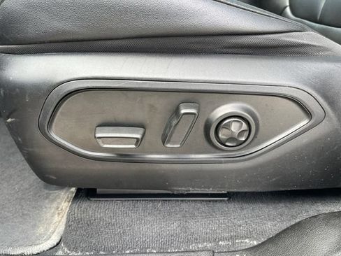 Used 2023 Jeep Grand Cherokee 4WD 4xe image 32
