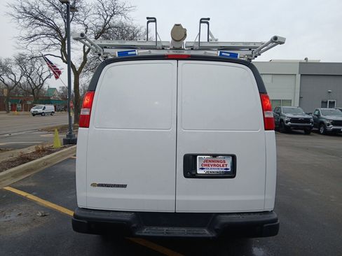 Used 2025 Chevrolet Express 2500 Extended w/ Communications Package image 23