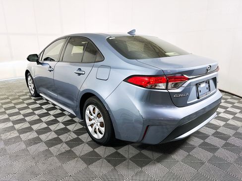 Used 2021 Toyota Corolla LE FWD image 5