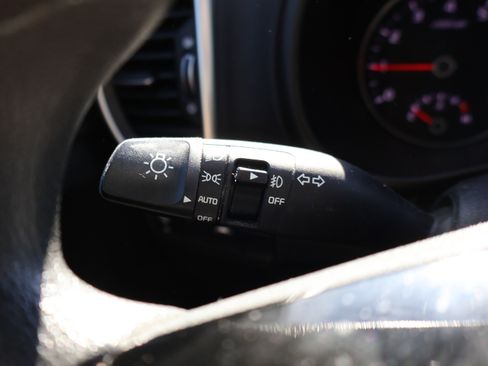 Used 2020 Kia Sportage LX image 34