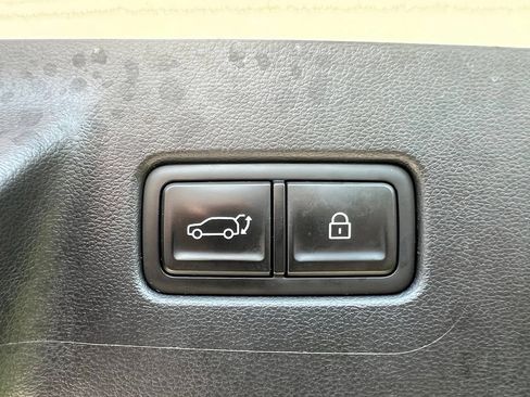 Certified 2024 Hyundai Santa Fe Limited AWD/4WD image 11
