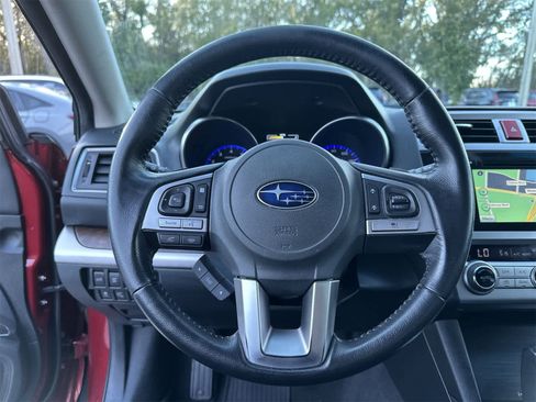 Used 2015 Subaru Outback 3.6R Limited image 18
