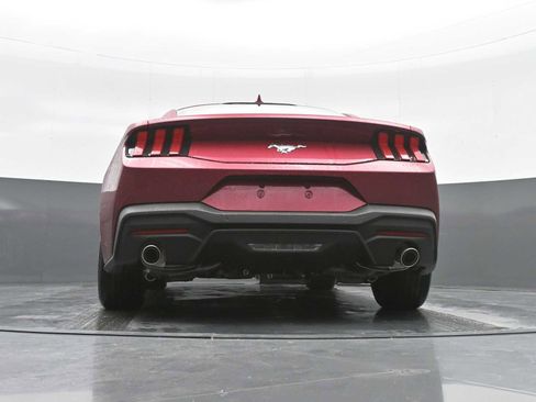 Used 2025 Ford Mustang Coupe image 33