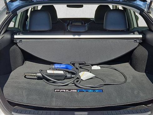 Used 2020 Toyota Prius Prime Limited FWD image 6