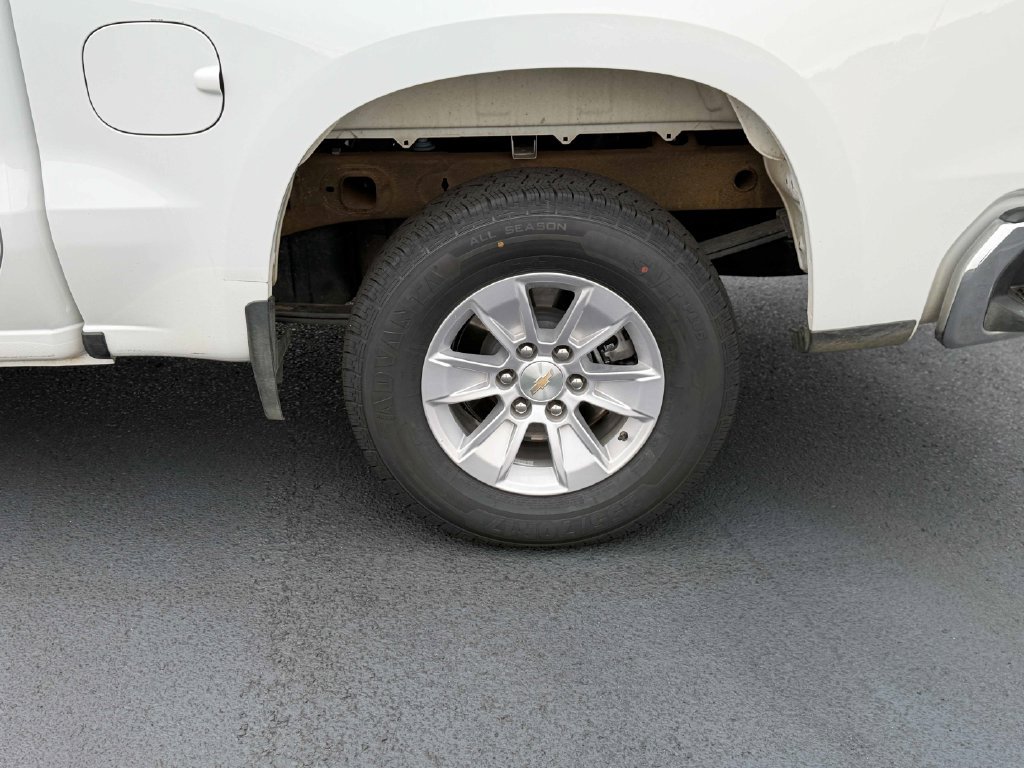Used 2026 Chevrolet Silverado 1500 LT AWD/4WD image 14