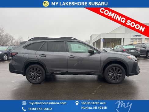 Used 2025 Subaru Outback Onyx Edition w/ Popular Package #2 image 9