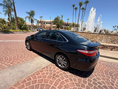Used 2017 Toyota Camry SE FWD image 23
