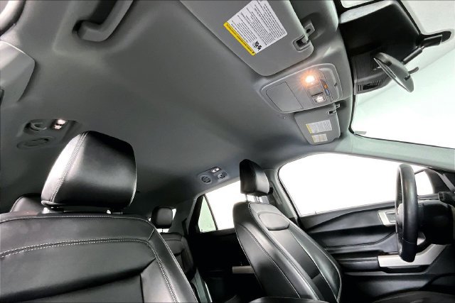 Used 2023 Ford Explorer XLT w/ Equipment Group 202A RWD image 24
