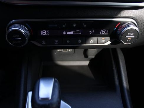 Used 2019 Nissan Altima 2.5 SV AWD/4WD image 16