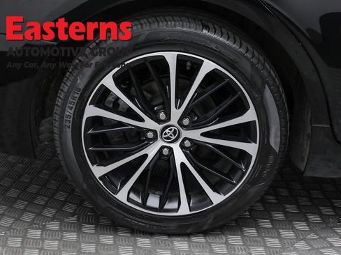 Used 2019 Toyota Camry SE image 28