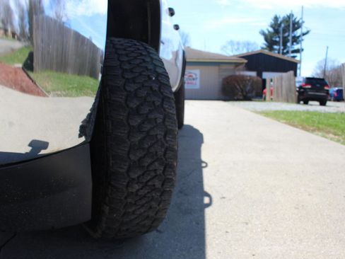 Used 2016 Chevrolet Silverado 2500 W/T image 41