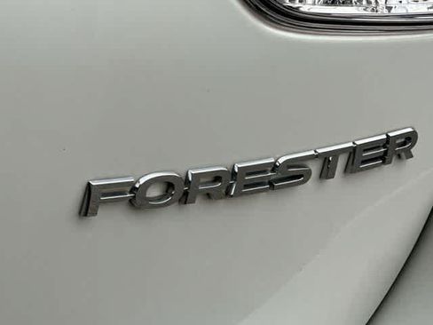 Used 2019 Subaru Forester Premium AWD/4WD image 19