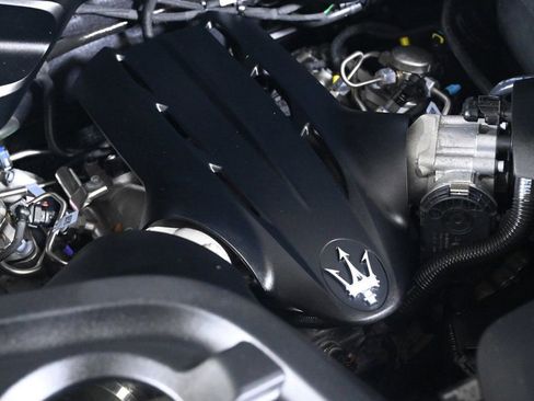 Used 2022 Maserati MC20 Coupe image 27