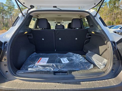 New 2026 Nissan Kicks SV image 15