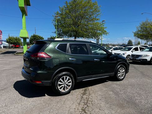 Used 2019 Nissan Rogue SV AWD/4WD image 3