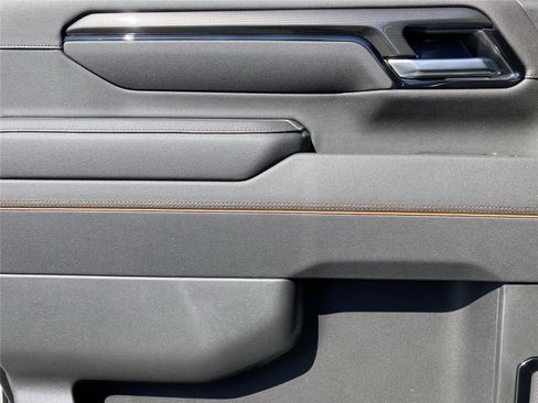 New 2026 GMC Sierra 2500 AT4 w/ AT4 Premium Plus Package image 17