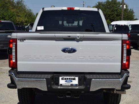 New 2026 Ford F250 Lariat w/ Lariat Premium Package image 5