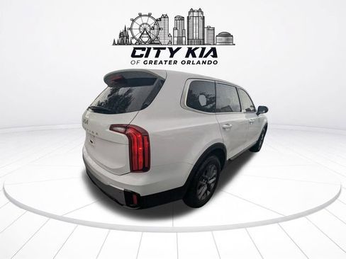 Certified 2023 Kia Telluride LX FWD image 7
