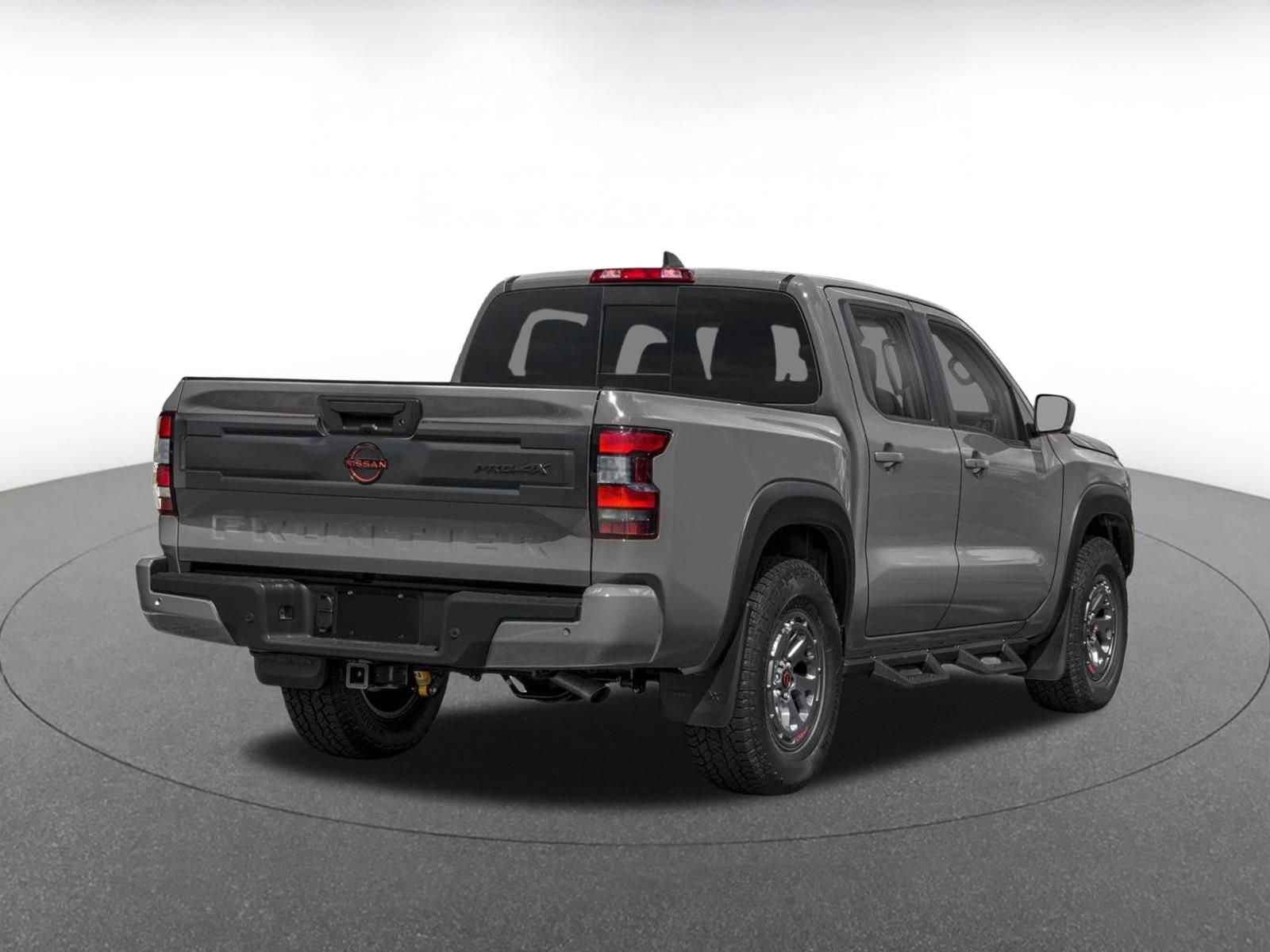 Used 2026 Nissan Frontier PRO-4X AWD/4WD image 2