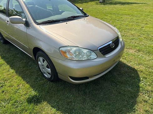 Used 2005 Toyota Corolla LE w/ Audio Value Pkg FWD image 10