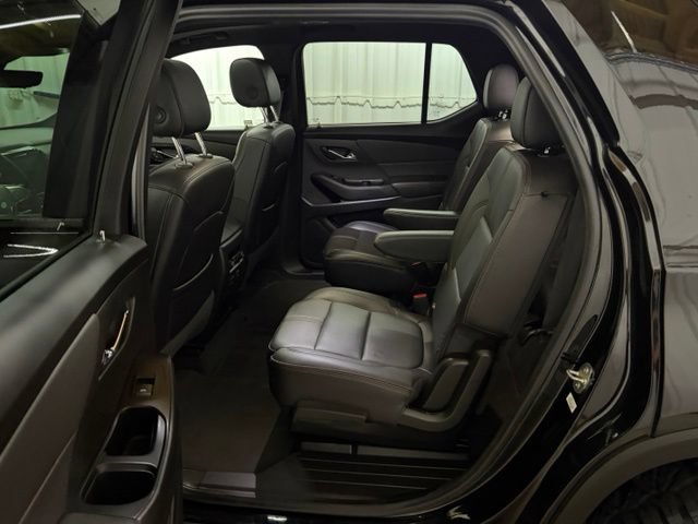 Used 2023 Chevrolet Traverse RS AWD/4WD image 25