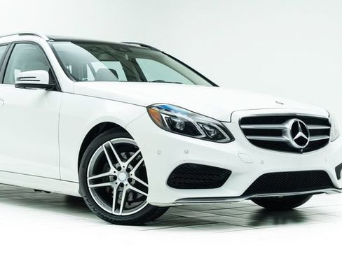 Used 2014 Mercedes-Benz E 350 4MATIC Wagon image 4
